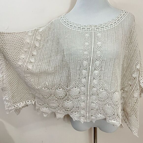 Anthropologie Sparrow Cream Summer Scalloped Crochet Poncho Top XS - Picture 3 of 10